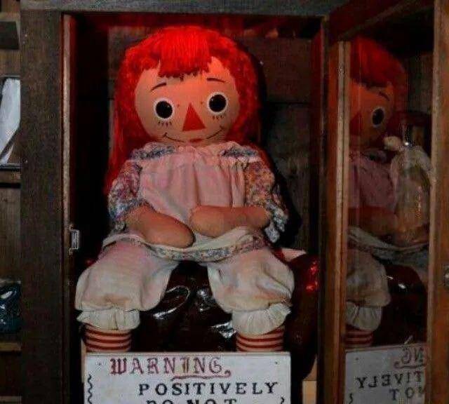 从鬼娃回魂到安娜贝尔布娃娃为什么是恶魔最喜欢附体