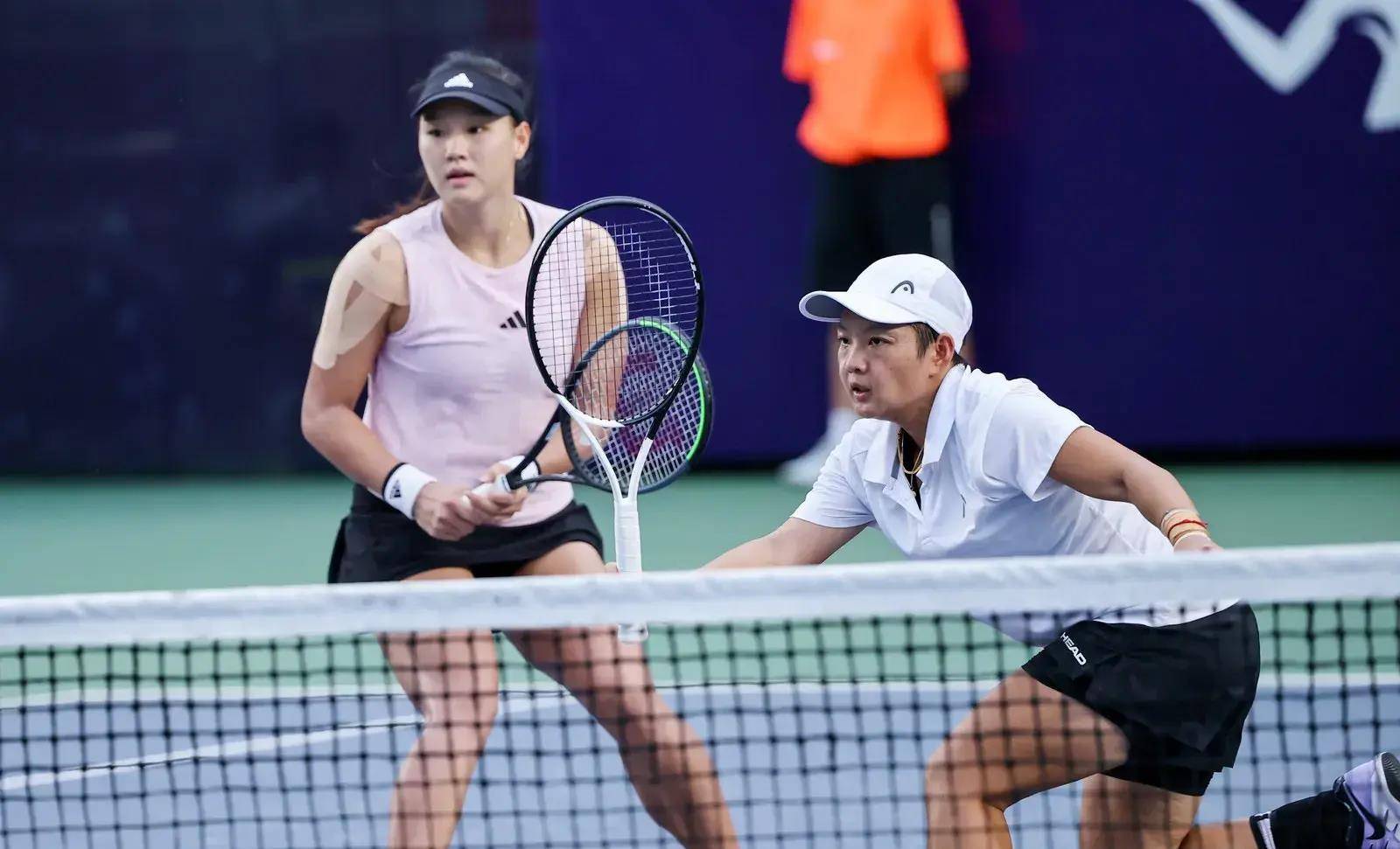 郑钦文王欣瑜王曦雨朱琳今日齐聚长沙比利简金杯赛为中国而战