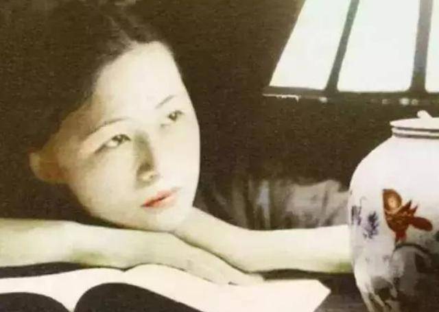 原创被张爱玲梁实秋讽刺林徽因也瞧不起她民国文人为何不喜冰心