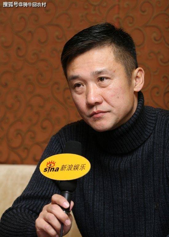 原创黄志忠大器晚成39岁靠人间正道是沧桑爆红如今再翻红