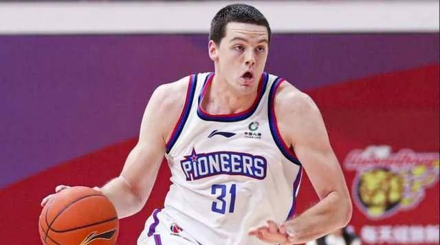 原创大卫詹姆斯cba明星外援的蜕变与中国男篮归化之争