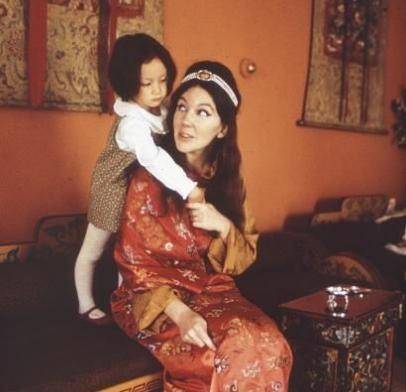 原创锡金王妃8张照片图三嫁给老国王图6生儿育女图8离婚后再嫁