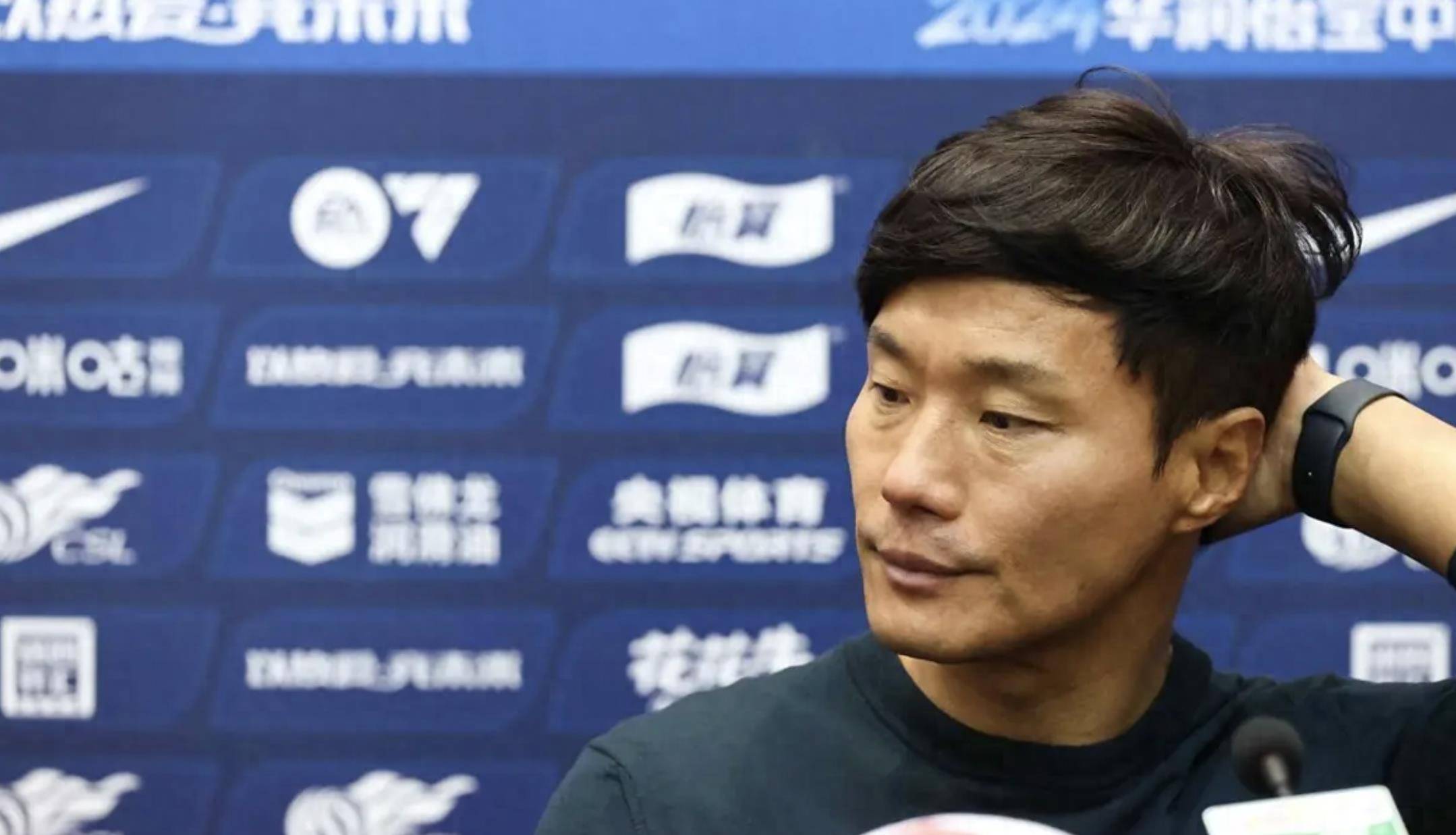 原创李玮峰挖最大的坑让南基一背最黑的锅河南该下课的不仅是主教练