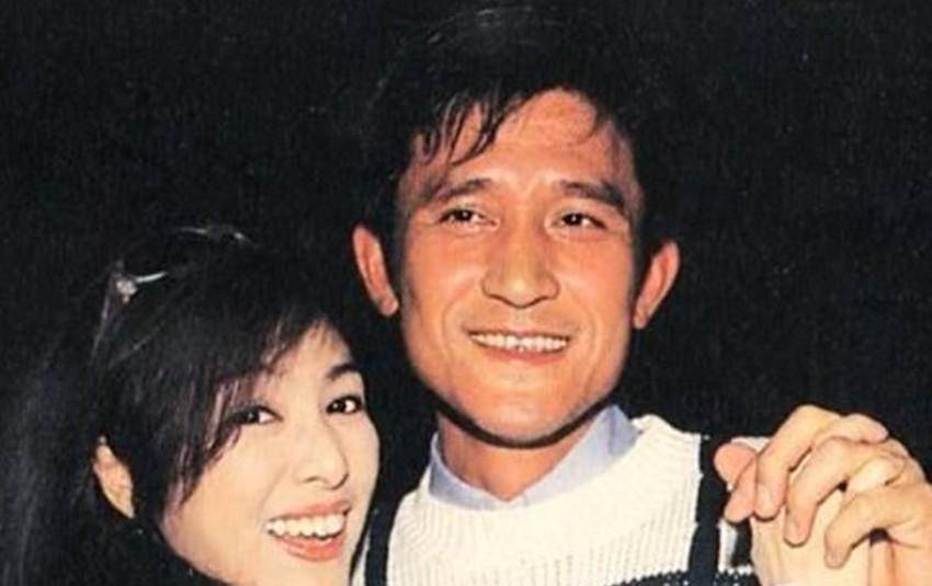 她是初代黄蓉,被成龙苦追8年,后陪伴男友抗病18年,至今未嫁_米雪