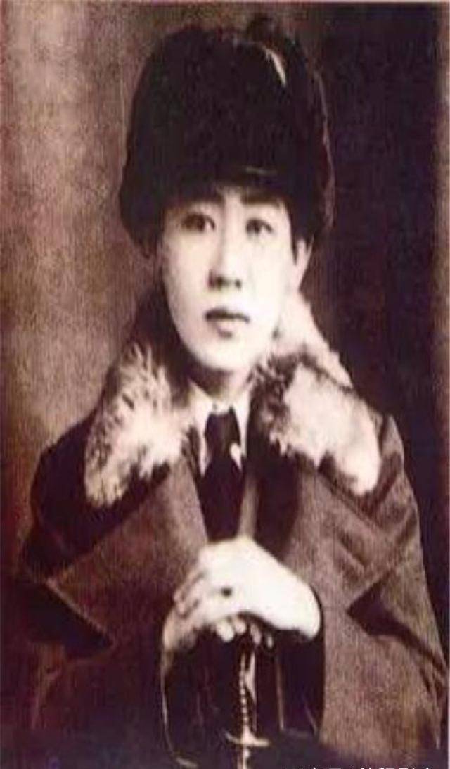 原创川岛芳子真是假死60年后有人拿遗物作证皇室遗族也表示认可