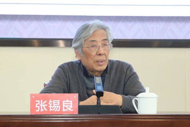 全国著名书法家张锡良做客常德市六中子曰大讲堂