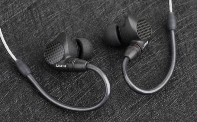 索尼的耳机一直以来都以黑科技著称,对音质的研究深厚.