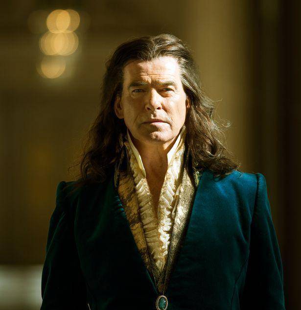 007男主68岁依然自我挑战长发吸睛剧抛脸让人认不出来