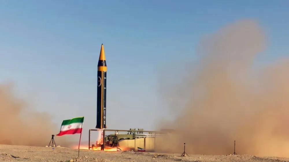 伊朗展示自家9款导弹,都能打到以色列本土_袭击_防空系统_无人机