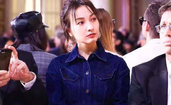 原创从快乐大本营的小透明到现在各大综艺的常客吴昕是怎么一步步蜕变