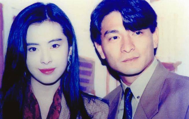 原创被称作香港第一腿精早年间曾为刘德华伴舞真的是惊艳众人