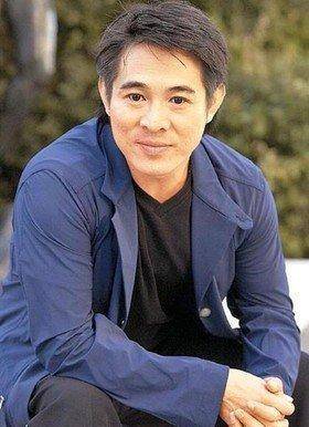 原创分手糟糠之妻黄秋燕甘愿等利智10年的李连杰如今怎样了