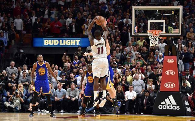 反思与成长:维特斯的nba职业生涯之路_詹姆斯_机会_欧文