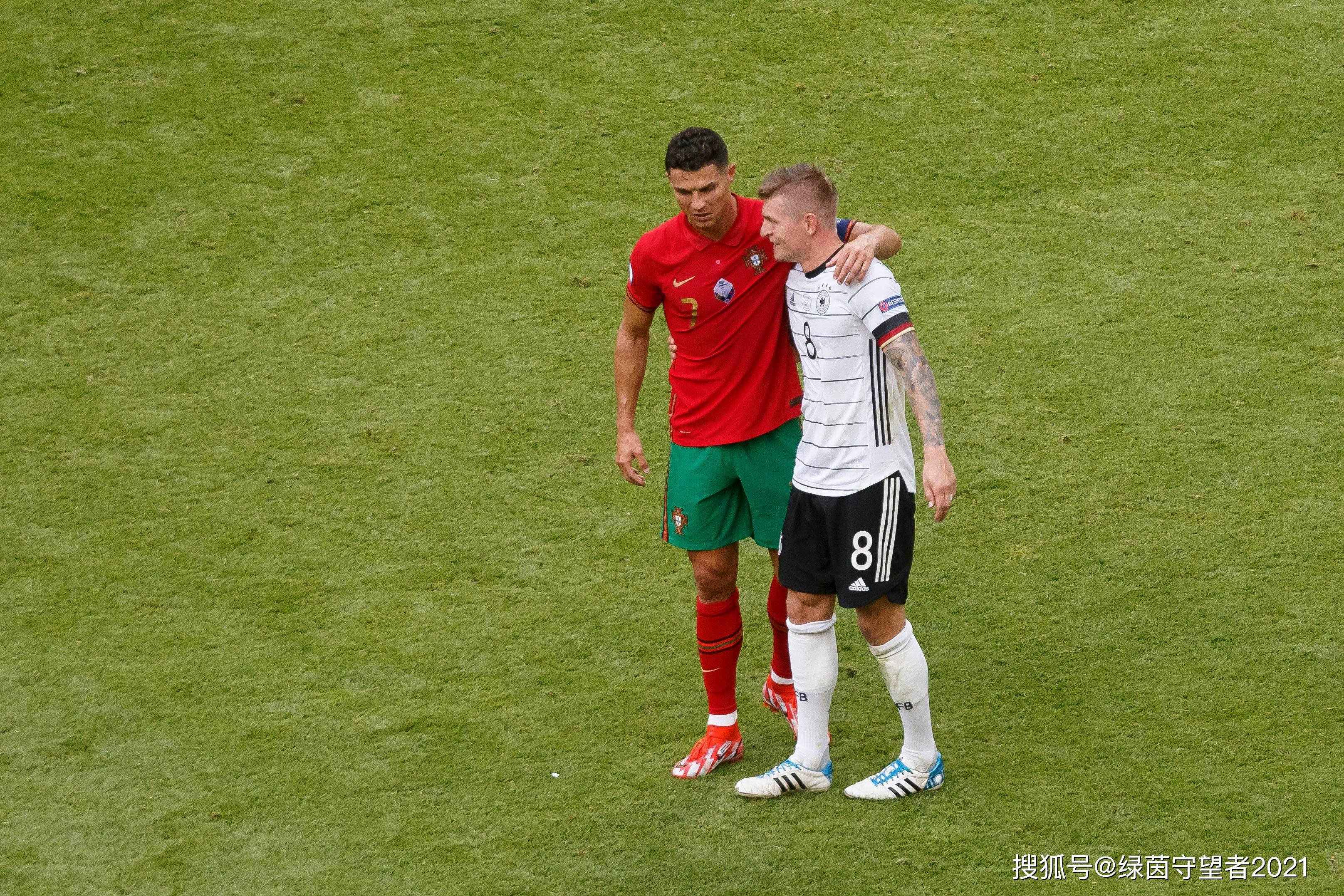 原创小罗梅西哈维菲戈c罗身边的真核他比球盲过滤器克罗斯更强