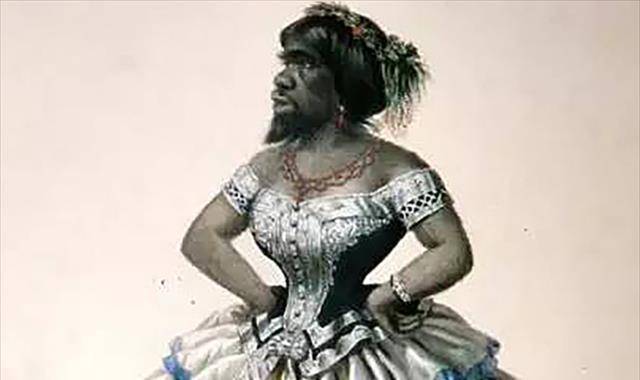 丑女人朱丽亚拒绝20个表白者死后被丈夫制成标本供人观赏