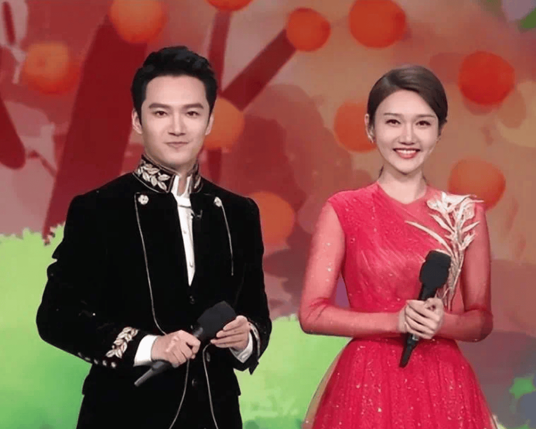 著名主持人张韬30岁进央视34岁上春晚是亲人眼里的暖男