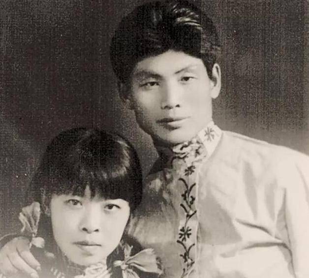 原创一生5段滥情的作家萧军每个女人都不是我想要的她们全都愚蠢