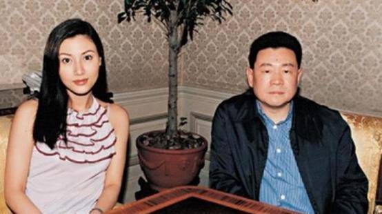 原创香港富豪刘銮雄一掷千金与三位女明星的恩爱情史