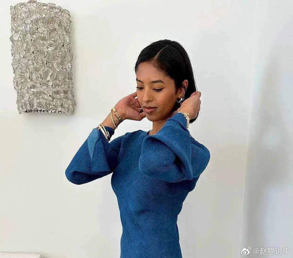 科比女儿惊艳出道完美避开了父母的优良基因但是却很耐看