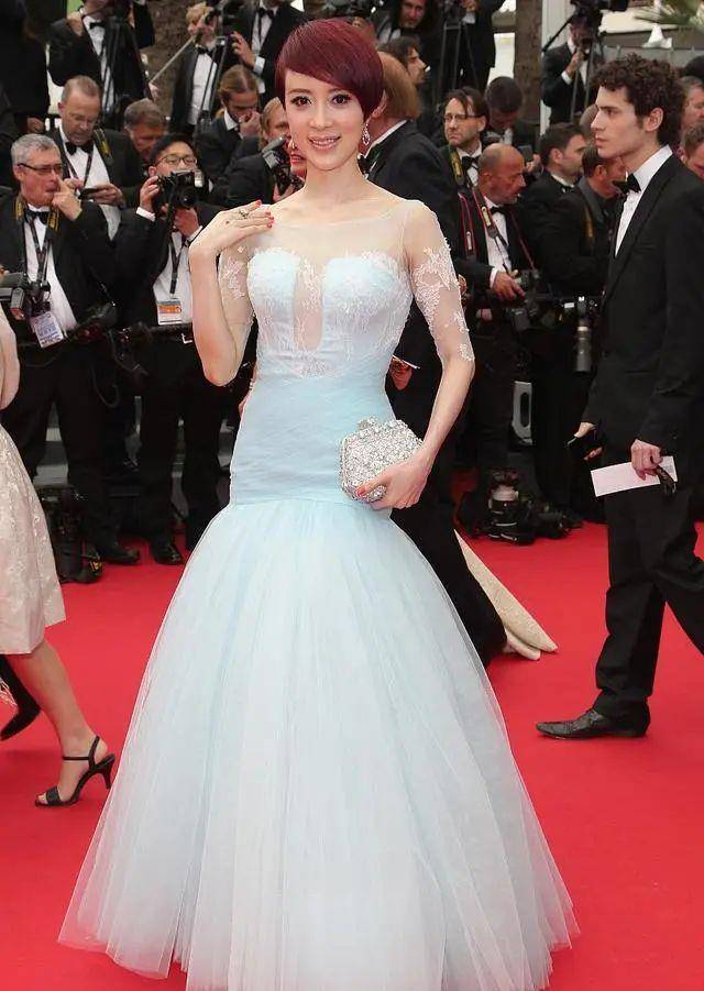 原创金巧巧生图是算不上漂亮脸圆还没女人味比那些精修脸耐看啊