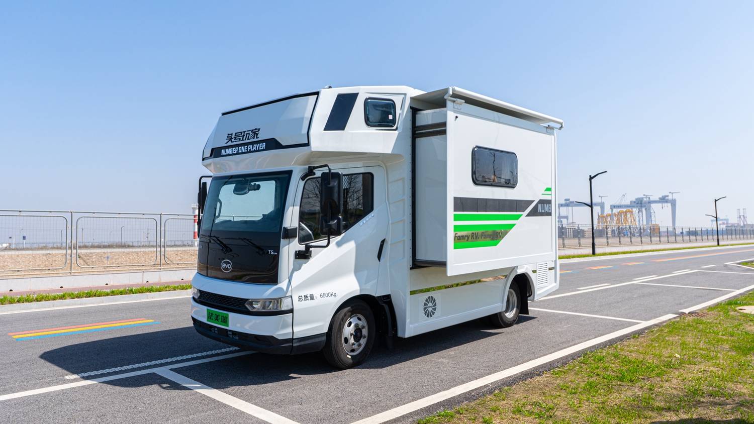 一,用电无忧源于轻卡的内在美3.中如房车——国六缔途微卡房车2.