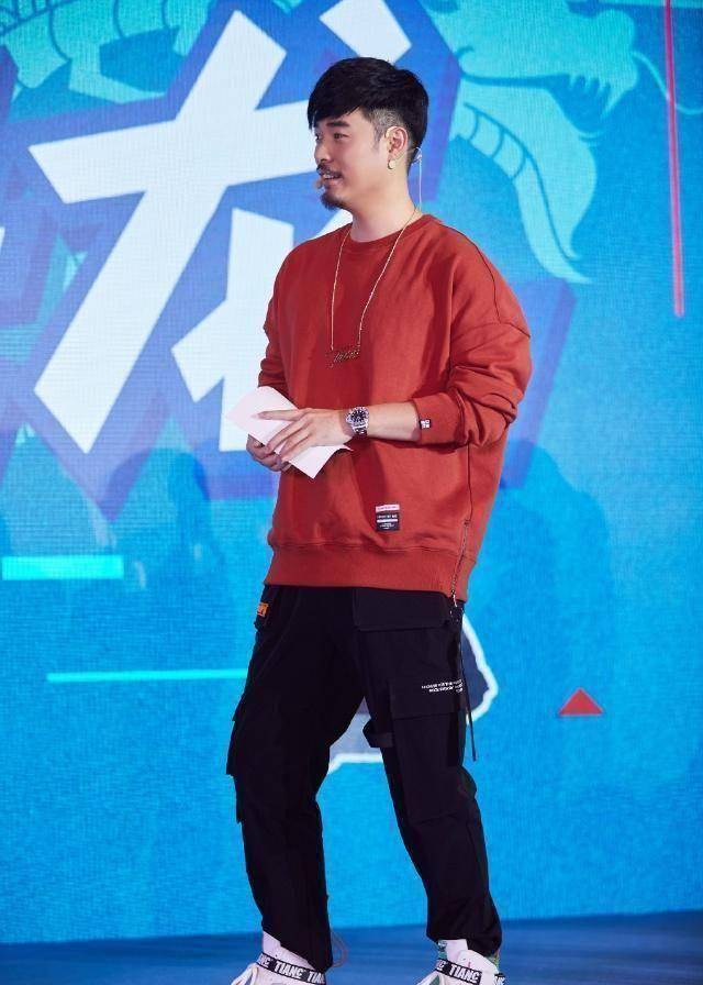 原创陈赫女儿近照神似张子萱脚上鞋子却亮了网友陈赫不愧是天才