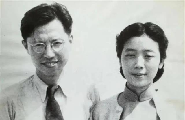 原创苦追发妻终成婚婚后他移情别恋狠心甩原配妻子为他一生不嫁