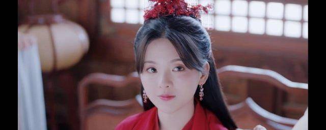 原创穿上婚服的杨超越有多美昔日的梦想终于实现网友好美的新娘