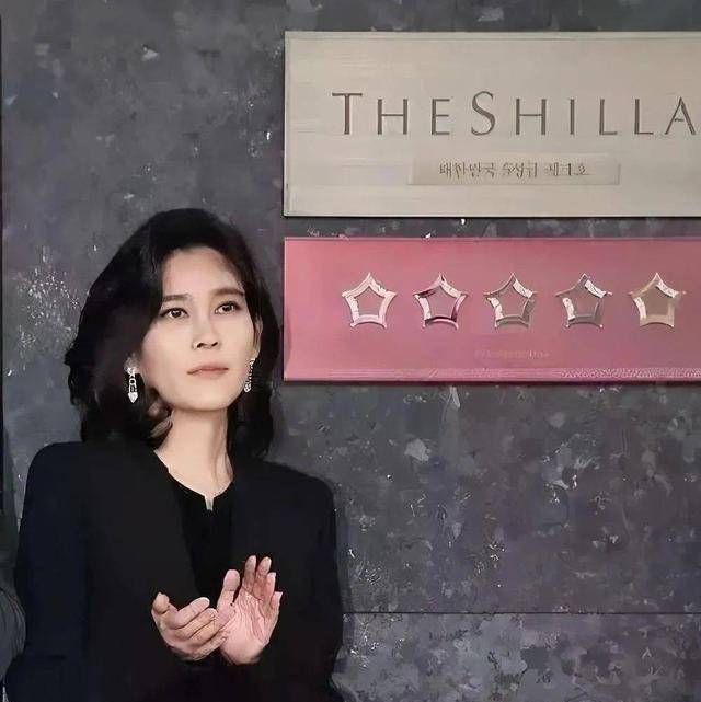 三星姐妹花情路坎坷,二妹幸福安稳,到底为何_李富真_女儿_任佑宰