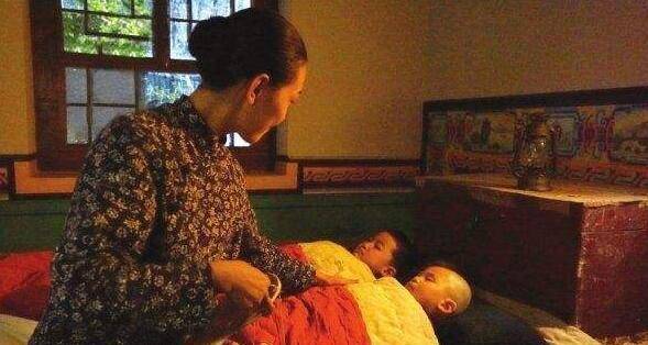 只是,在她之前,张衍任是娶过一个妻子的,他的原配妻子魏氏为张衍任生