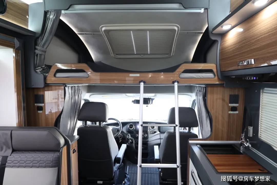 【房车梦想家】宽大房车"v9plus"!"始于颜值 忠于品质"的空间大师!