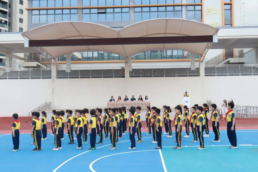 关注队列队形展风采强健体魄恰少年惠州市惠城区金山湖小学队形队列