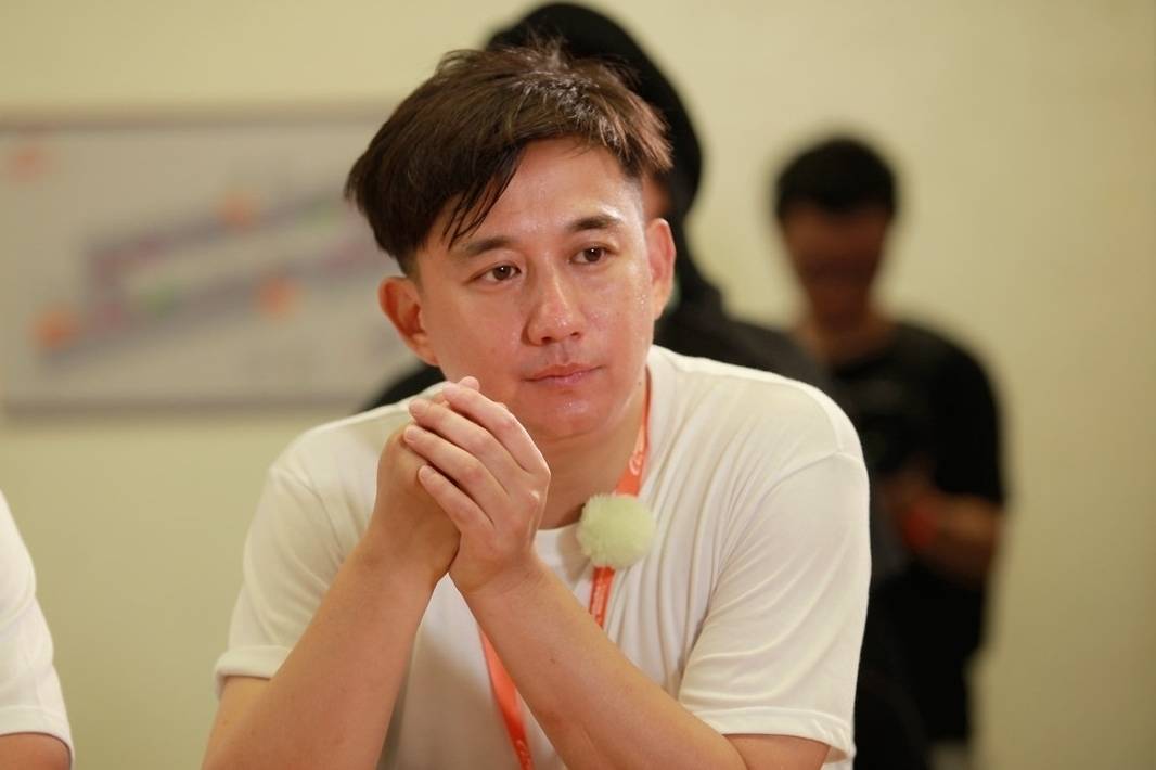 原创娱乐圈八卦黄磊首次透露儿子童言童语谢娜幽默欠分寸遭批评