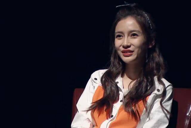 原创前任加好友要不要通过关晓彤直接拒绝看到baby的选择很现实