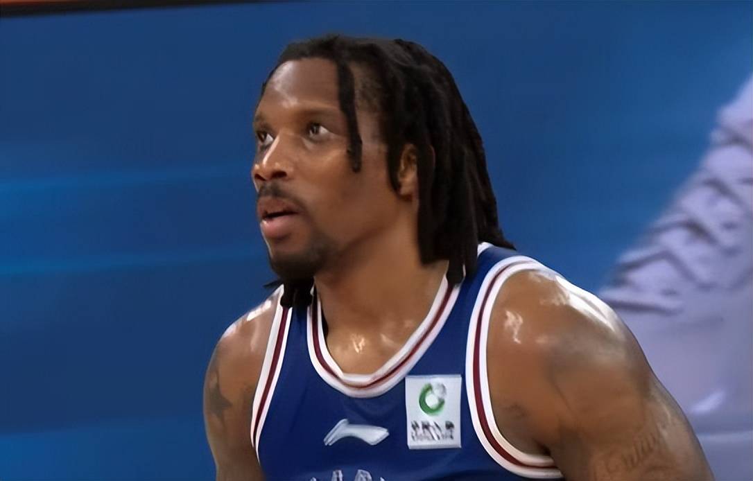 原创带队吊打北京队布莱德索轰4176表现太炸裂了上海队获赛点