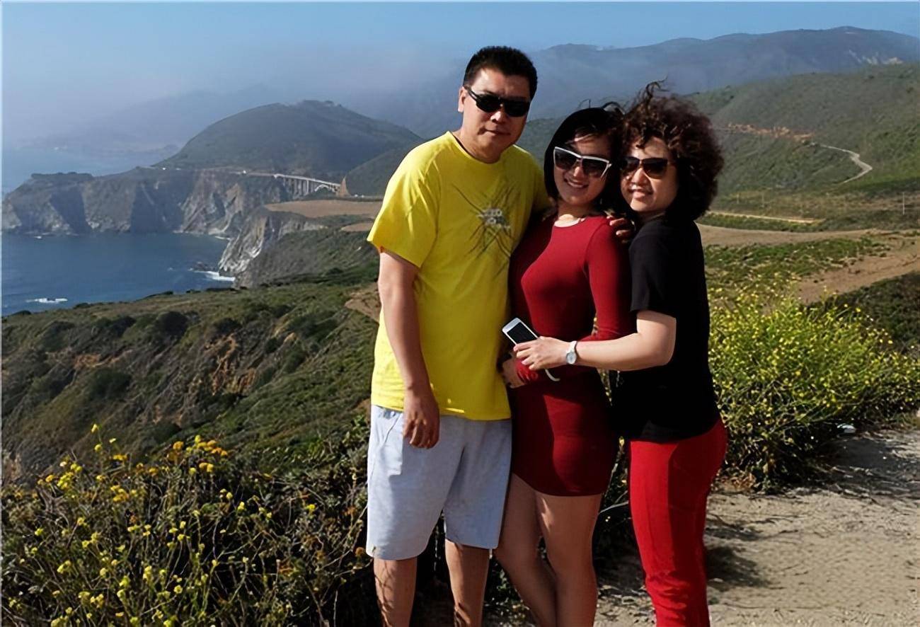 承担了全部家务)当她得知张怡宁夺得女单冠军时,李隼的妻子放声大哭