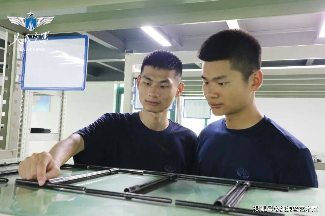 俩"响"兄弟 → 桂响鹏,桂响腾_哥哥_弟弟_考核