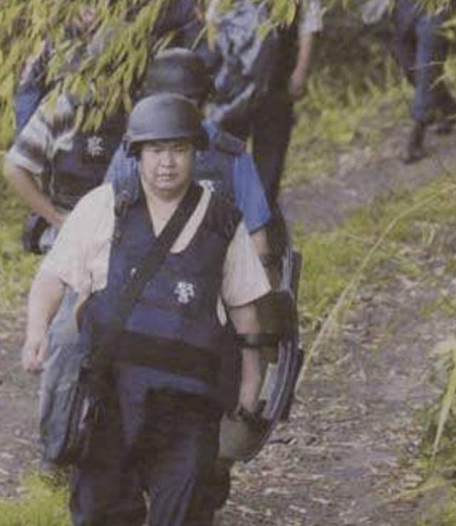 台湾悍匪张锡铭300特警外加直升机进山围剿最终才将他擒获