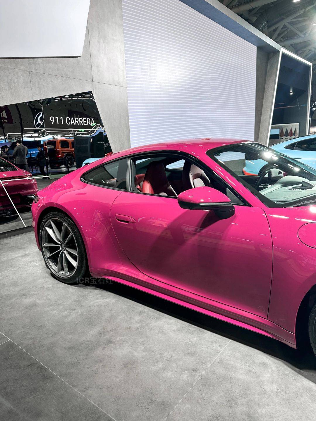 保时捷icr改色膜星光宝石红,粉黑搭配简直不要太美!_搜狐汽车_搜狐网