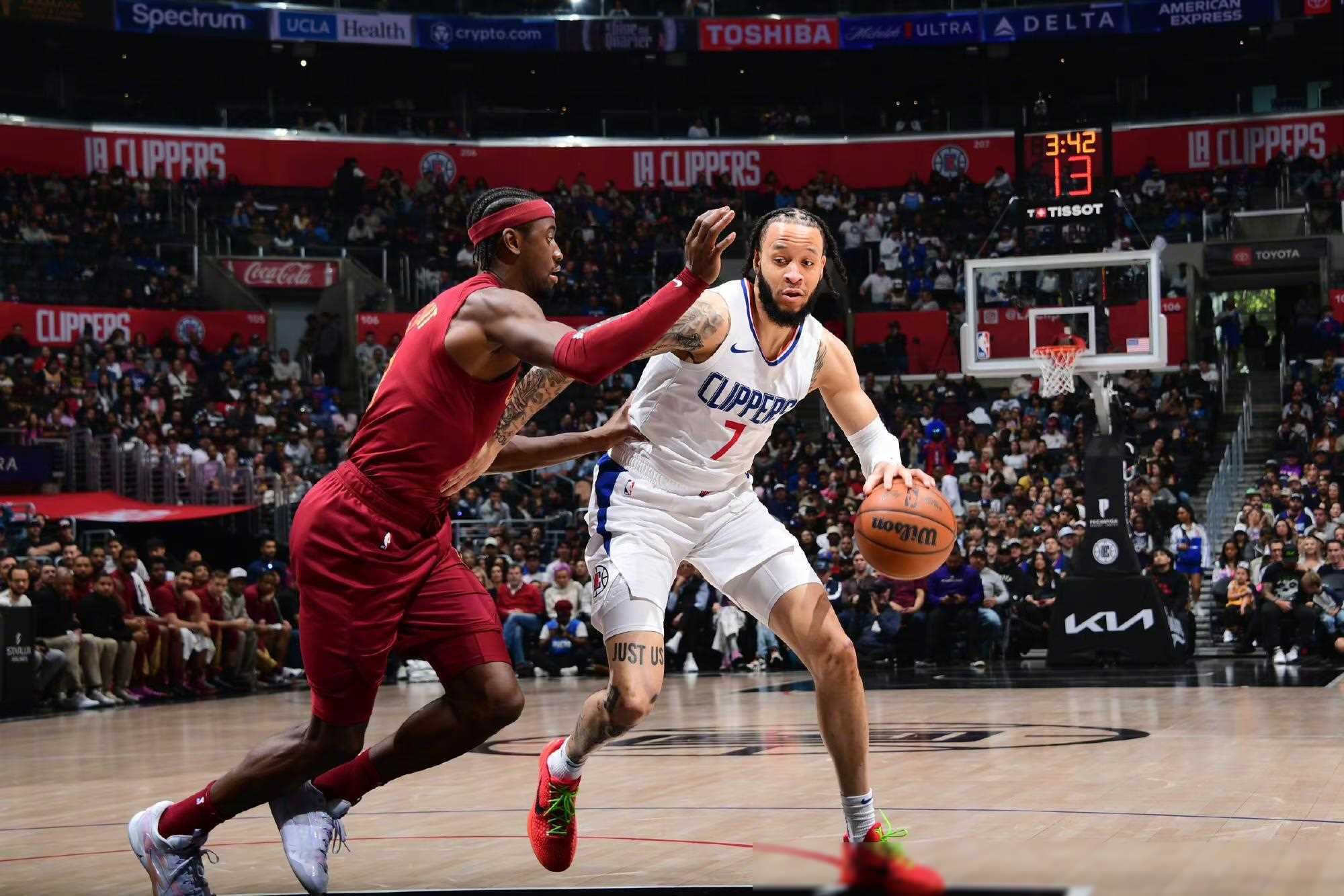 快船新赛季平均年龄 33.2 岁，刷新 NBA 最老纪录！