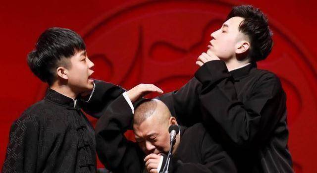 起身,只有栾云平岿然不动,毕竟栾云平在德云社内部的职位可是高于小岳