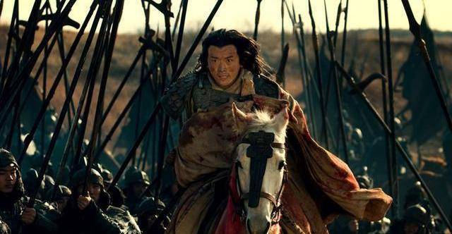 原创长坂坡之战前刘备率领数十万百姓南逃是作秀吗这里告诉你答案