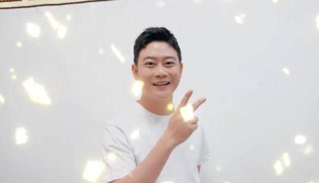 原创德云社新综艺开播倒计时栾云平孟鹤堂周九良做宣传变身摆拍达人