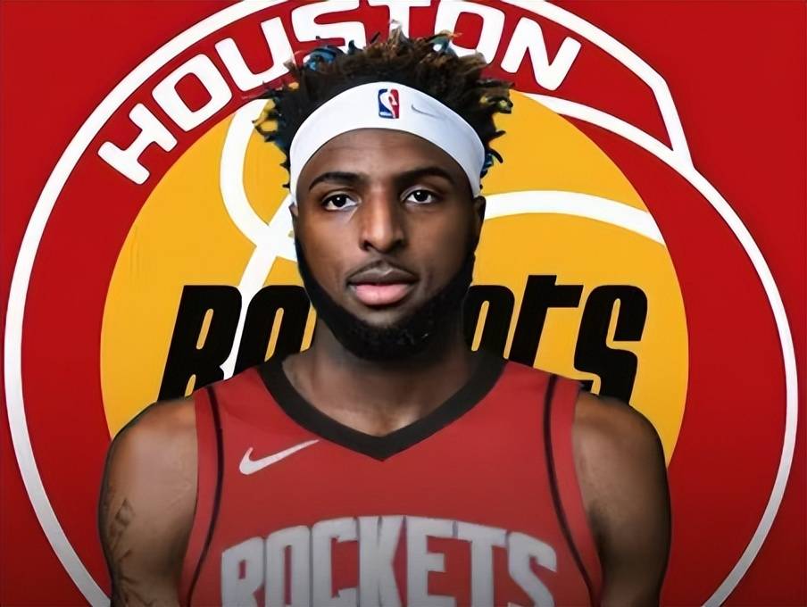 出首轮抢人,25岁魔兽真强,他打爆了文班啊_防守_中锋_米切尔·罗宾逊