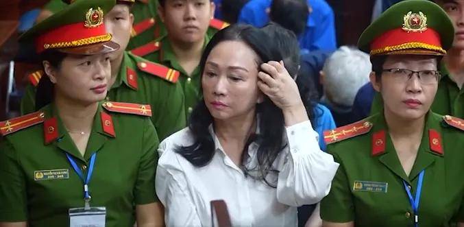 张美兰于3月5日在越南胡志明市受审,此外还有近90名被告一同出庭