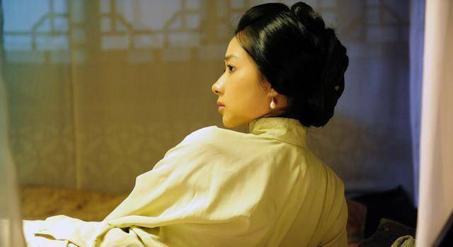 冯绍峰曾和万茜主演过柳如是没想到她还有这么风情的时候