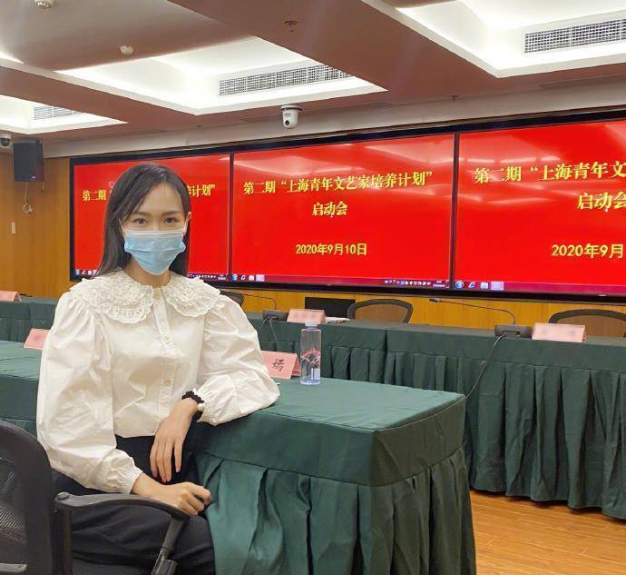唐嫣吃火锅后深夜放毒:吃太多了,如果拍出来很圆,不要怪我_罗晋_女儿