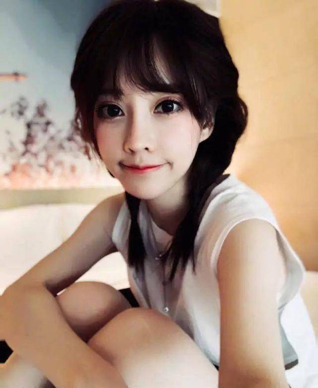 原创冯提莫从网络主播转型成歌手最应该感谢的是他