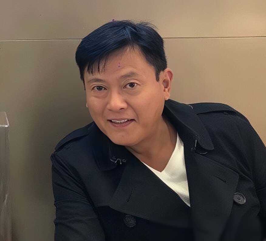 魏骏杰的经历反映出了演艺圈和个人生活中的种种挑战与困境,也让人