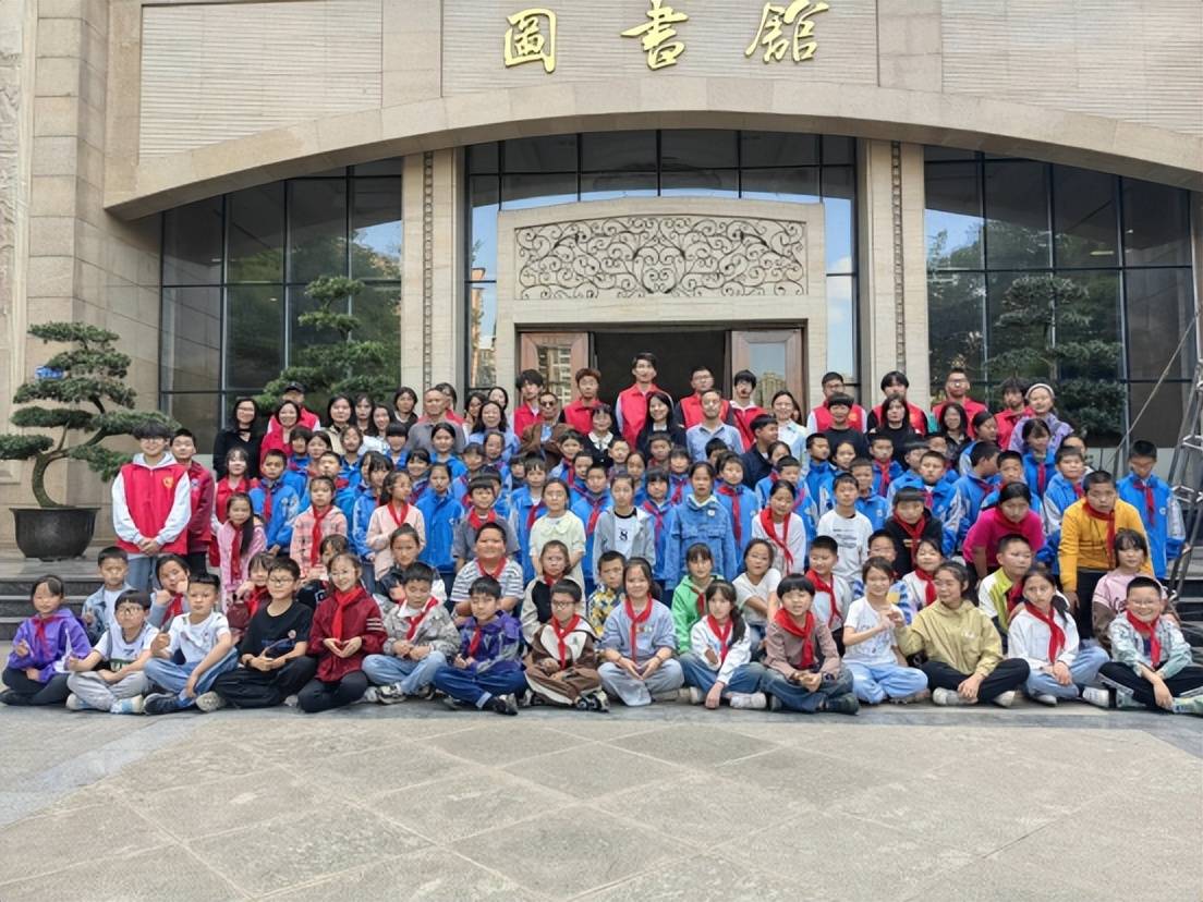 育人传统,积极开展各类青春健康志愿服务活动,服务地点遍及四川,重庆
